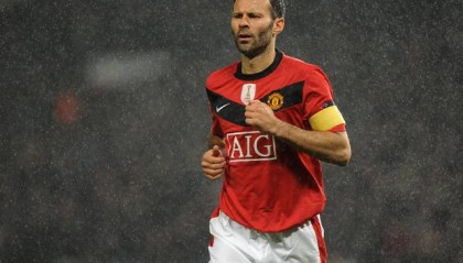  曼城青训小将救主，替补绝平阿森纳  